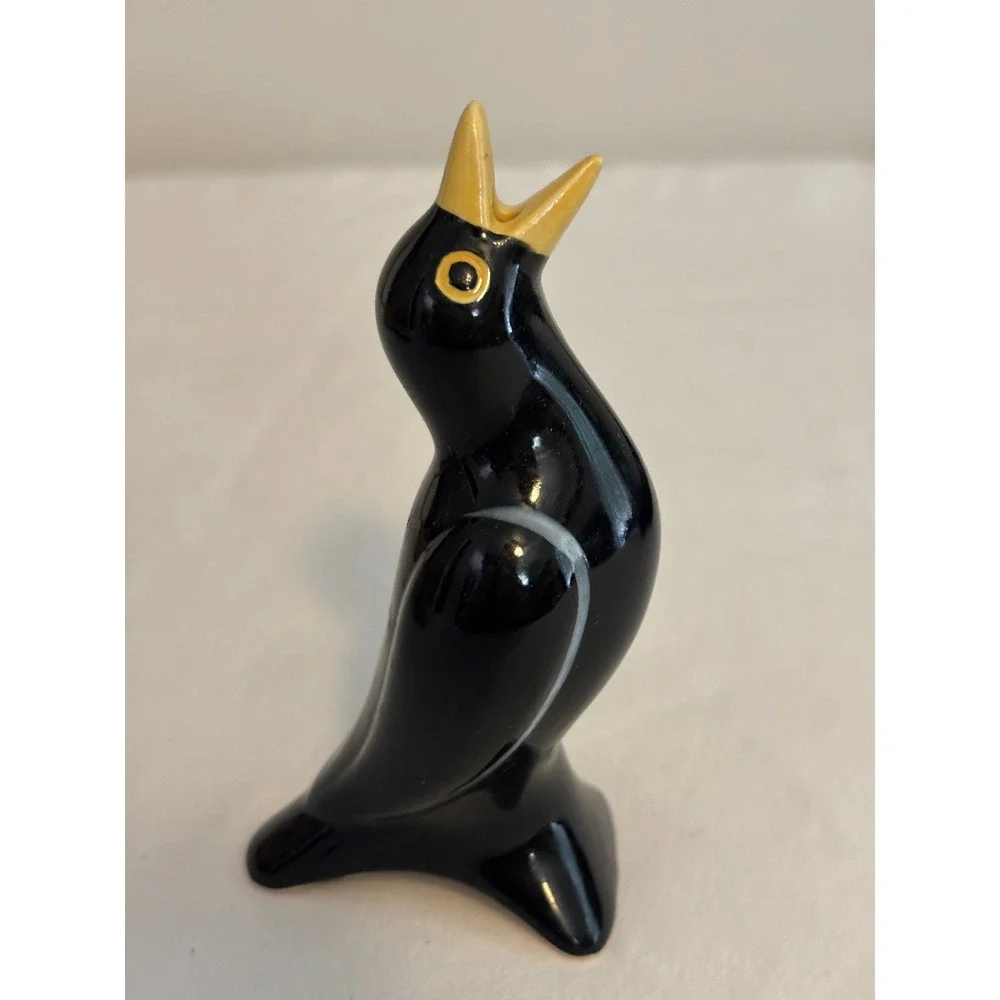Pfaltzgraff Ceramic Blackbird Pie Bird Funnel Steam Vent Black Yellow Beak